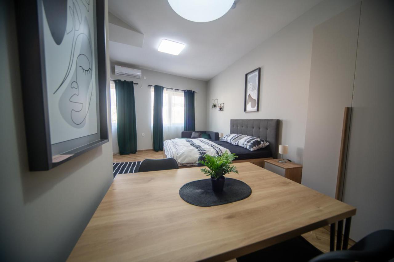 Manoir Apartments City Center Novi Sad Exterior photo