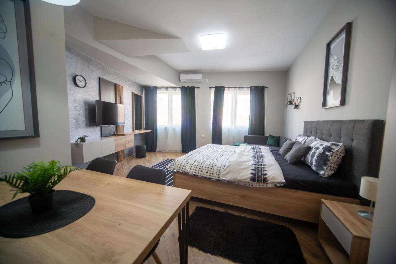 Manoir Apartments City Center Novi Sad Exterior photo
